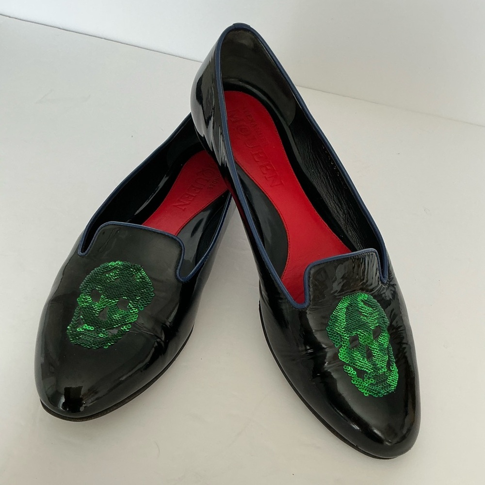 Alexander McQueen Black Patent Leather Sequin  Embellish Skull Loafers 39